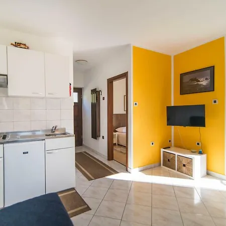 Ida Sveta Marina Apartamento *